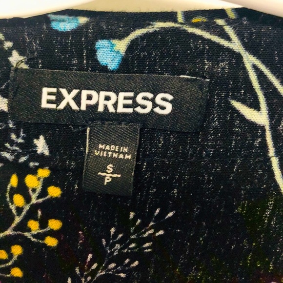 Express kimono style flowery shirt - Picture 4 of 5